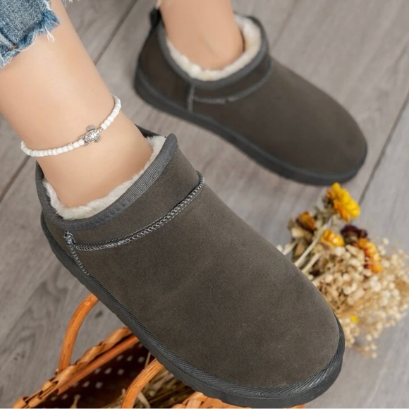 Army Green Fur Lined Thermal Ankle Winter Boot - Picture 1 of 4